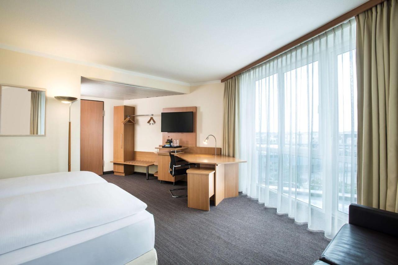 NH Frankfurt Mörfelden Conference Center Hotel Buitenkant foto